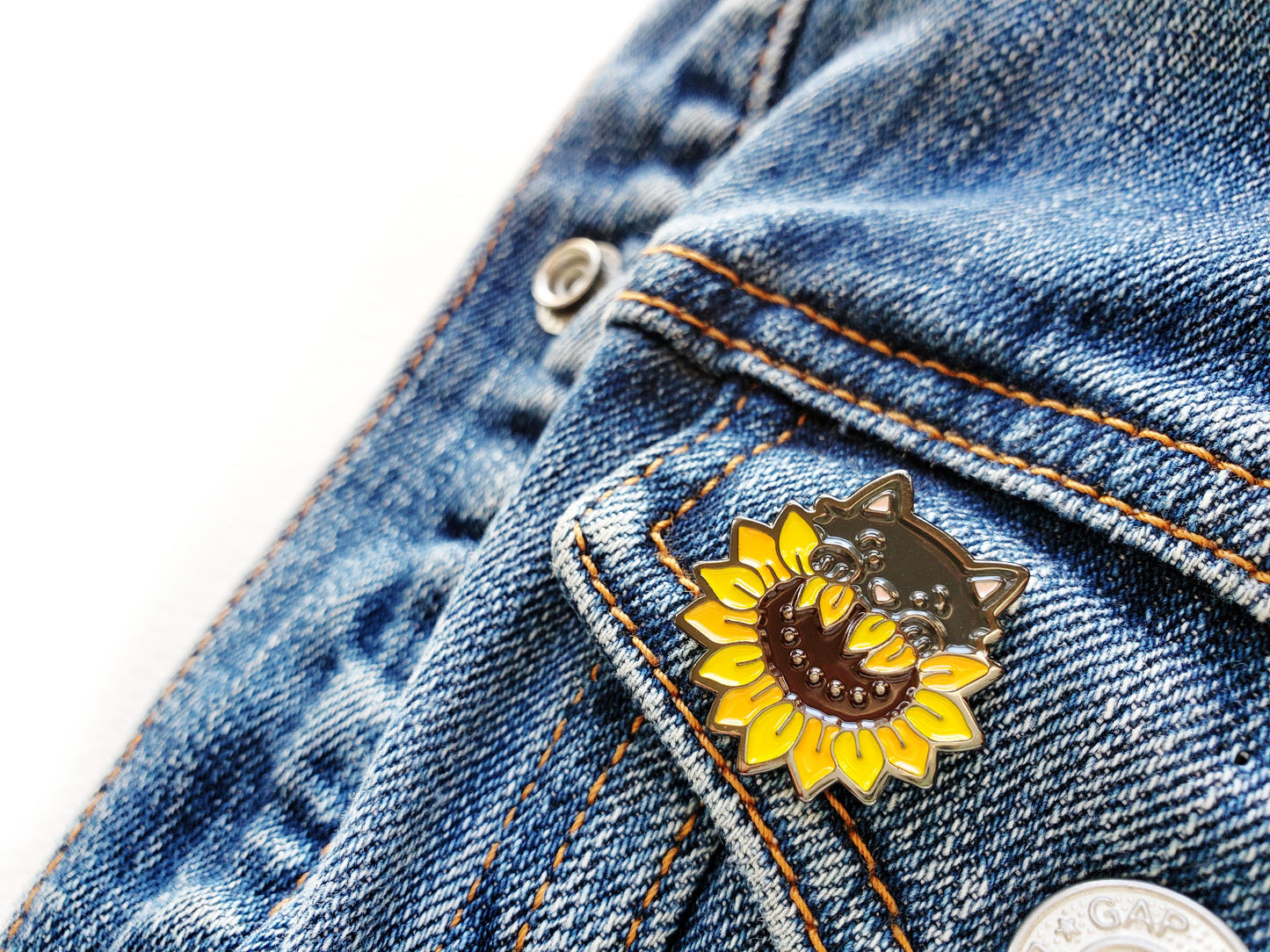 Sunflower Cat Enamel Pin